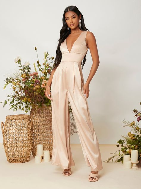 Long Romper Outfit, Silk Satin Outfit, Birthday Jumpsuit, Jumpsuit Elegante, Satin Outfits, Bridesmaids Jumpsuits, Palazzo Jumpsuit, Evening Jumpsuit, Satin Jumpsuit