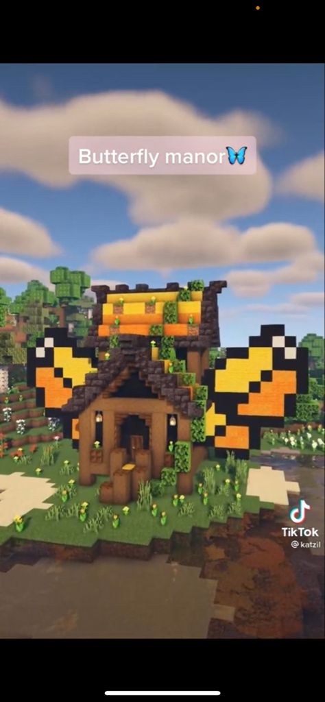 Butterfly Minecraft Build, Minecraft Butterfly House, Minecraft Butterfly, Minecraft Aesthetic, Butterfly Template, Minecraft House Designs, Butterfly House, Minecraft House, Minecraft Builds