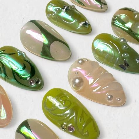 Woodland Fairy Nails, Fairy Nails Short, Cute Green Nails Short, Forest Fairy Nails, Japanese Nails Designs, Green Fairy Nails, Pixie Nails, Fairy Nail Art, College Nails