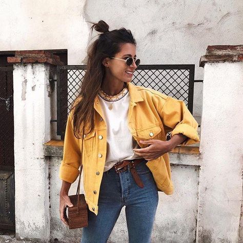 D A I L Y | | | #JACKET #WHITETSHIRT #JEANS #HIGHWAISTEDJEANS #DAILY #ZAFUL #CASUAL Foto Tips, 90's Fashion, Yellow Jacket, Urban Street Style, Mode Inspo, Outfit Goals, Hair Fashion, Mode Inspiration, Looks Vintage