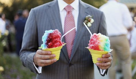 snow cones at a wedding...brilliant! #wedding #snowcone Unique Wedding Receptions, Vintage Shaving, Shave Ice, Strawberry Farm, Wedding Treats, Snow Cones, Orange County Wedding, Shaved Ice, Wedding Catering