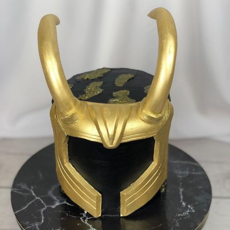 Loki Cake, Miss America, Cookie Cake, Loki, Birthday Ideas, Birthday Party, Marvel, Pasta, Instagram Post