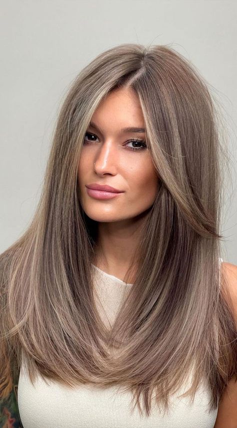 Straight Layered Hair, Sophisticated Hairstyles, 2023 Hair, Brunette Hair With Highlights, Long Hair Color, November 23, Hair Inspiration Color, Hair Color Trends, Long Hair Cuts