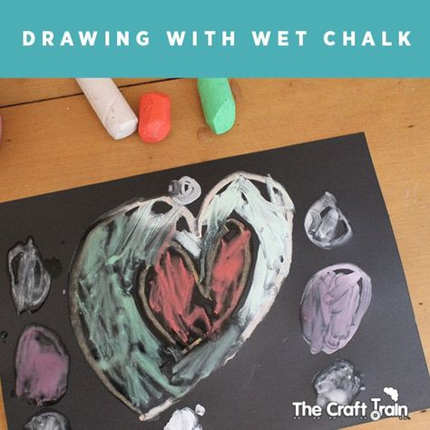 Drawing with wet chalk Chalk Drawings On Paper, Process Art Activities, Easy Chalk Drawings, Chalk Activities, Drawings On Paper, Children's Library, Art Activities For Toddlers, Bubble Painting, Rainbow Painting