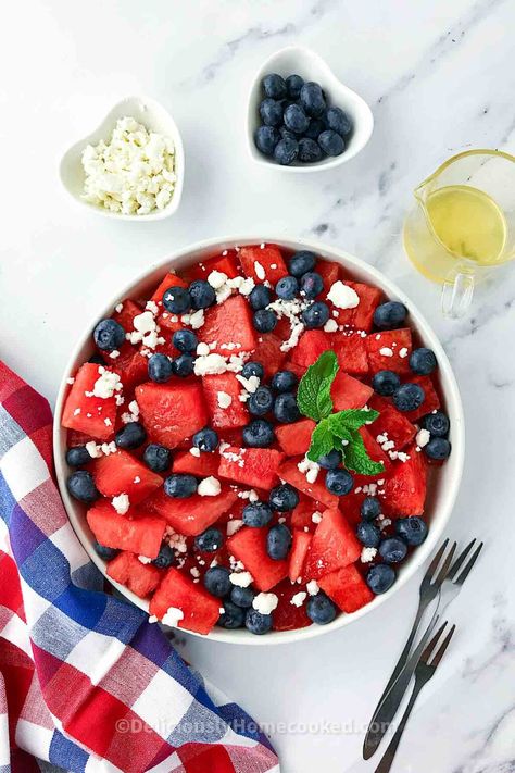 Watermelon blueberry feta salad Blueberry Feta Salad, Blueberry Feta, Hearty Salad Recipes, Feta Salad Recipe, Blueberry Salad, Gelato Recipe, Feta Cheese Salad, Watermelon Feta Salad, Cucumbers And Onions