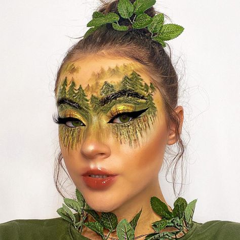 Extraordinary Makeup, Art Eyeshadow, Artsy Makeup, Rhinestone Makeup, Face Paint Makeup, Face Art Makeup, Face Paintings, Makeup Course, Cool Makeup Looks