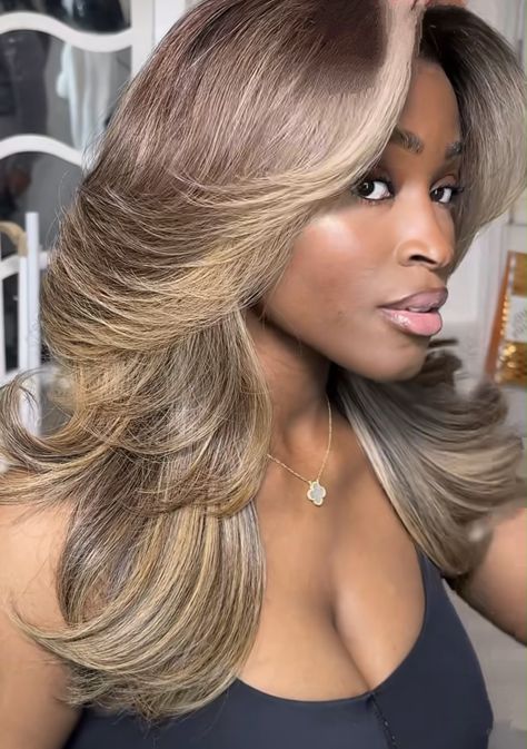 Red Head With Blonde Highlights, Blonde Highlights Black Women, Ash Brown With Blonde Highlights, Ash Brown With Blonde, Highlights Black Women, Weave Black Women, Blonde Weave, Brown With Blonde, Brown With Blonde Highlights