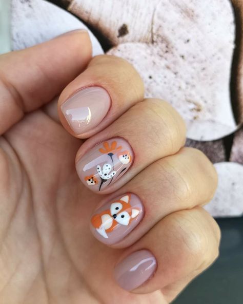 Owl Nails Design, Fall Fox Nails, Hedgehog Nails, Chestnut Nails, Trendy Fall Nail Designs, Owl Nail Art, Autumn Manicure, Animal Nail Designs, Owl Nails