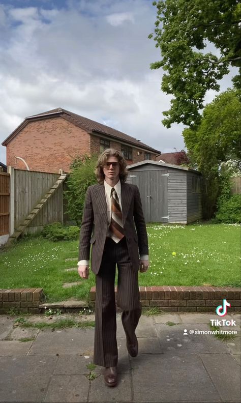 70s Formal Fashion Men, 70s Party Outfit Men, Late 70s Fashion Men, 70s Mens Suit, 70s Men Aesthetic, Formal Brown Outfit, Men’s Modern 70s Fashion, 60s And 70s Fashion Men, 70 Style Outfits 70s Fashion Men