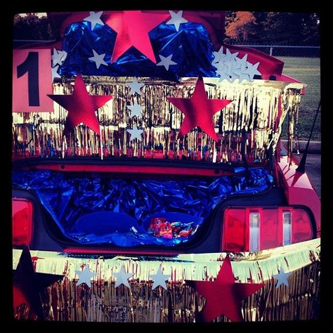 Wonder Woman Trunk Trunk Or Treat Ideas, Trunker Treat Ideas, American Heritage Girls, Halloween Traditions, Treat Ideas, Church Events, Halloween 2015, Garden Route, Trunk Or Treat