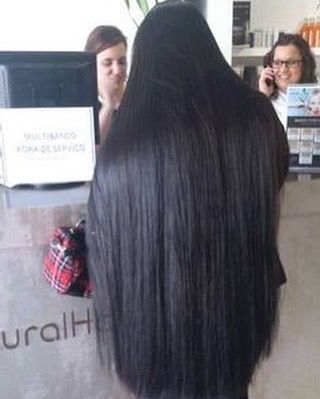 #hairgoals#longhair#cabelos#straighthair#silkyhair#followme#pretty#goals#lol#brunettegirl#rapunzel#blondehair Huge Hair, Long Shiny Hair, Extremely Long Hair, Long Silky Hair, Long Hair Pictures, Lustrous Hair, Glossy Hair, Long Dark Hair, Super Long Hair