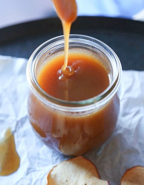 Apple Cider Caramel...super creamy, sweet with apple flavor and perfect for sipping and drizzling! Apple Cider Caramel, Pumpkin Parfait, Cookies And Cups, Caramel Pumpkin, Easy Carrot Cake, Pumpkin Pudding, Apple Cider Caramels, Homemade Caramel Sauce, Salted Caramel Sauce