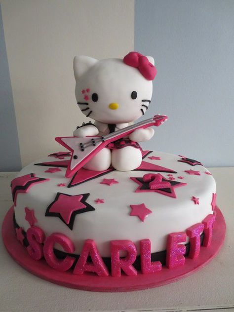 Punk Hello Kitty, Tort Hello Kitty, Hello Kitty Birthday Theme, Kitty Birthday Cake, Hello Kitty Theme Party, Hello Kitty Birthday Cake, Cat Cupcakes, Hello Kitty Birthday Party, Hello Kitty Cupcakes