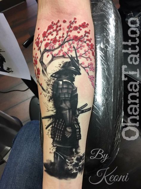 Samurai with cherry blossoms. The fading samurai represents fading from the trials of the world, and the cherry tree represents inner peace, which is why it's the only part of the image in color. Japanese Tattoo Sleeve Samurai, Tato Irezumi, Guerriero Samurai, Tato Tradisional, Japanese Tattoo Symbols, Samurai Tattoo Design, Cool Forearm Tattoos, Warrior Tattoos, Irezumi Tattoos