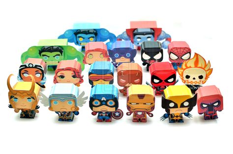 Mini Marvel #Papercraft. Download and print free colored templates. Papercraft Marvel, Origami Marvel, Paper Toy Disney, Avengers Crafts, Papercraft Templates Printables, Box Origami, Disney Paper Dolls, Papercraft Download, Origami Shapes