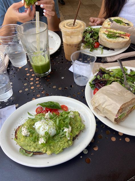 Bone Apple Teeth, Urth Caffe, Healthy Cafe, Health Lifestyle, Cafe Food, Dinner Party, Healthy Snacks, Cafe, Dessert Recipes