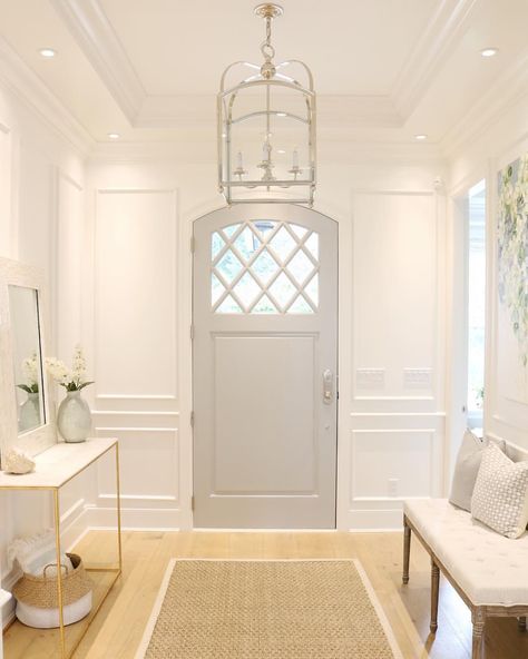 @jslifeandstyle Benjamin Moore Coventry gray and Simply white. Foyer. Entryway. Foyer Ideas Entryway, Foyer Decor, Foyer Decorating, Bright Homes, House Entrance, Hallway Decorating, White Houses, Home Decor Ideas, Entryway Decor