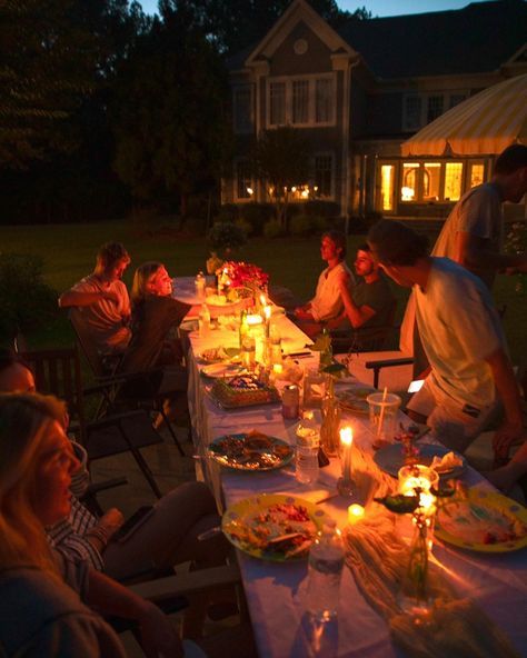 Al Fresco Dinner Party, Backyard Dinner Party, Dinner Party Ideas, Al Fresco Dinner, Fall Dinner Party, Outdoor Dinner Parties, Birthday Dinner Party, Outdoor Dinner, Birthday Dinners