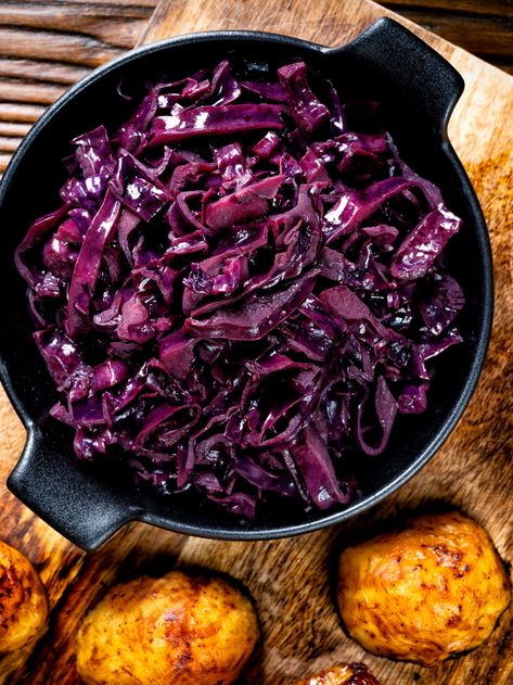 Braised red cabbage in red wine & brown sugar may be a Christmas table favourite but it is a dish that works well on any Sunday lunch menu. I prefer to make this on the stovetop, but I have instructions for both the slow cooker and Instant Pot for those that like to change things up. Slow Cooker Red Cabbage, Sauteed Red Cabbage, Cooked Red Cabbage, On Any Sunday, Roasted Duck Recipes, Red Cabbage Recipes, Braised Red Cabbage, Braised Cabbage, Steak Side Dishes