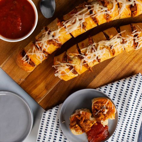 Plant-Based Pizza Baguette | Ready Set Eat Pizza Baguette, Plant Based Pizza, Ready Set Eat, Jamaican Dishes, Italian Sausage Recipes, Poblano Peppers, Delicious Lunch, Fried Cauliflower, Salisbury Steak