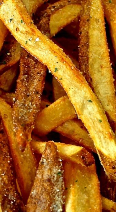 Sour Cream & Onion French Fries Sour Cream And Chive Fries, Sour Cream Fries, Sour Cream And Onion Seasoning, Fries Recipes, School Menu, French Fries Recipe, Homemade French Fries, Small Portions, Chicken Burritos