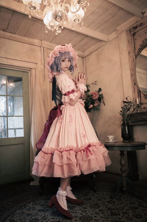 Touhou Cosplay, Dark Decora, Remilia Scarlet, Armadura Cosplay, Cosplay Characters, Dark Art Illustrations, Cute Cosplay, Beautiful Morning, Gothic Lolita