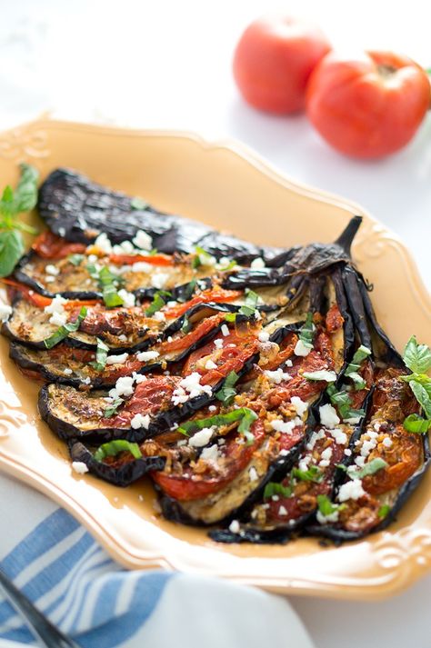 Eggplant Enchiladas, Eggplant Recipes Healthy, Best Eggplant Recipe, Roasted Eggplant Recipes, Pasta Vegetariana, Plats Healthy, Eggplant Dishes, Roasted Eggplant, Baked Eggplant