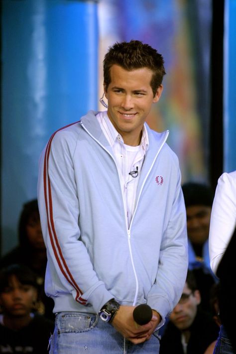 Pin for Later: The Ultimate TRL Time Machine  Ryan Reynolds was a special celebrity host on TRL in 2002. Ryan Reynolds Young, Christina Aguilera Stripped, Tara Reid, Carson Daly, Husband Best Friend, Mtv Shows, Liam Hemsworth, James Mcavoy, Matthew Mcconaughey