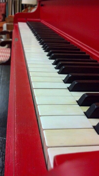 Red piano Red Musician Aesthetic, Red Piano Aesthetic, Red Piano, Painted Pianos, Fashion Collection Inspiration, I See Red, Upright Piano, Beautiful Music, Red House