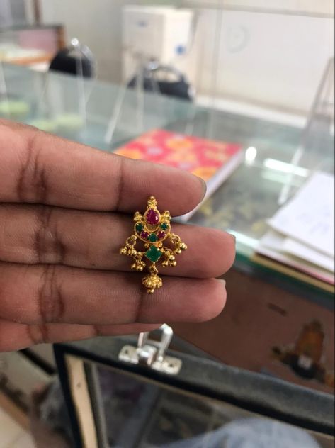 Ear Studs Indian Gold, Ear Tops Gold, Ear Studs Indian, Studs Indian, Tops Gold, Gold Jewelry Prom, Gold Earrings For Kids, Small Earrings Gold, Ear Tops