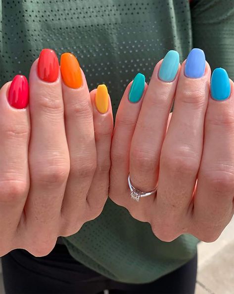 Sydne Style rounds up Pride mani nail art ideas with hot and cold rainbow mani by jayme.sb #nails #nailart #naildesign #pride #rainbow Mismatched Nails, Pride Nails, Beach Nail Art, Rainbow Nail Art, Rainbow Nail, Heart Nail Designs, Dots Nails, Thanksgiving Nails, Rainbow Nails