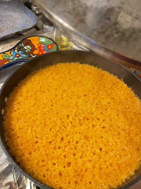 Fluffy Spanish Rice - Easy DIY Recipes Cup Of Jasmine, Authentic Rice, Verde Chicken Enchiladas, Rice Spanish, Salsa Verde Chicken Enchiladas, Authentic Mexican Rice, Chicken And Pastry, Best Rice Recipe, Spanish Rice Easy