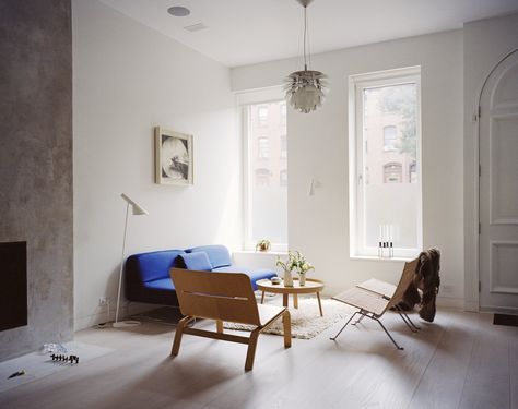 Our Scandinavian Style Dreams Come True in This Brooklyn Town House - Dwell Scandinavian Interior Kitchen, Scandinavian Kitchens, Modern Flooring, Light Hardwood Floors, Cheap Houses, Green Furniture, Curved Wood, Scandinavian Kitchen, Town House