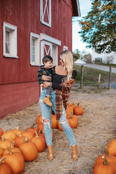 Bodysuit Boots Outfit, Family Apple Picking Outfits, Pumpkin Patch Outfit Mom And Son, Mommy And Me Pumpkin Patch Outfits, Apple Picking Outfits Fall, Womens Pumpkin Patch Outfit, Pumpkin Patch Mom Outfit, Mom And Baby Pumpkin Patch Pictures, Mommy And Me Pumpkin Patch Photos