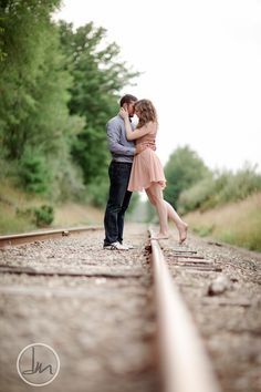 Railroad Composition Photo, City Engagement Photos, Shotting Photo, Railroad Photography, Photographs Ideas, City Engagement, Foto Poses, Photography Contests, Wedding Engagement Photos