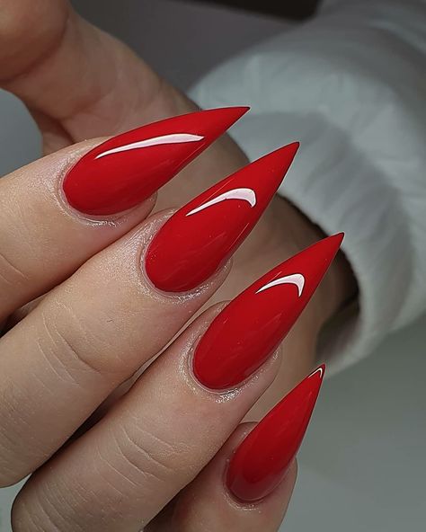 Nails Pattern, Red Stiletto Nails, Pattern Nails, Posh Nails, Sharp Claws, Red Acrylic Nails, Diva Nails, Stiletto Nails Designs, Red Nail Designs