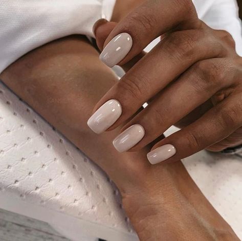 Fall Nails For Dark Skin, Fall Nails Dark Skin, Fall Nails Dark, Nails For Dark Skin, Nails Dark Skin, Dark Skin Nail Polish, Trendy Fall Nail Designs, Dark Skin Nail Color, Natural Gel Nails