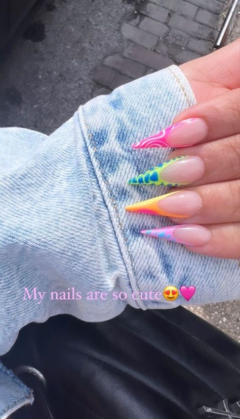 Drip Nails, Colored Acrylic Nails, Short Square Acrylic Nails, Long Acrylic Nails Coffin, Acrylic Nails Coffin Pink, Unique Acrylic Nails, Nails Only, Bling Acrylic Nails, Acrylic Nails Coffin Short