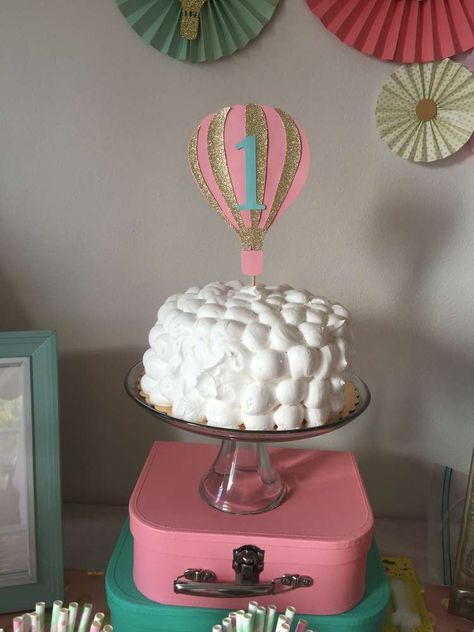 Hot Air Balloon Smash Cake, Hot Air Balloon Party Ideas, Hot Air Balloon Party Theme, Hot Air Ballon Party, Hot Air Balloon Birthday Party, Hot Air Balloon Centerpieces, Hot Air Balloon Birthday, Air Balloon Birthday, Hot Air Balloon Cake