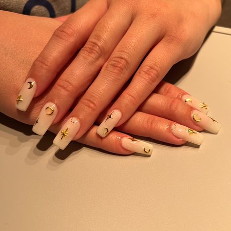 Moon And Star Nails Acrylic Coffin, Milky White Celestial Nails, White Nails With Gold Gems, Milky White Nails With Gold Design, Milky White Nails With Stars, Milky Nails With Gold, Milky White And Gold Nails, Ramadan Nails, Milky White Nails With Gold