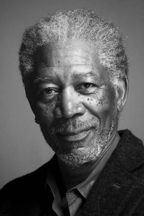 angelsbeautydesaface: angelsbeautyilike: Morgan Freeman by Unknown found on google.com Driving Miss Daisy, 90s Actors, Photo Star, 얼굴 드로잉, Morgan Freeman, Celebrity Portraits, Black And White Posters, Black And White Portraits, Black White Photos