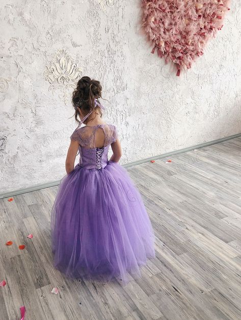 Vestido Color Lila, Lavender Flower Girl Dress, Lilac Flower Girl Dresses, Purple Tutu Dress, Amber Wedding, Purple Flower Girls, Tulle Corset, Flower Girl Dresses Champagne, Purple Flower Girl Dress