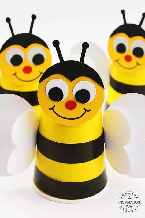 How cute are these Paper Cup Preschool Bumble Bee Crafts? Check out the method now! #craftsforkids #crafts #animals Bumble Bee Crafts, Bumble Bee Craft, Paper Cup Crafts, Bee Craft, Bee Crafts For Kids, Frog Crafts, Toilet Paper Crafts, Summer Crafts For Kids, Toilet Paper Roll Crafts