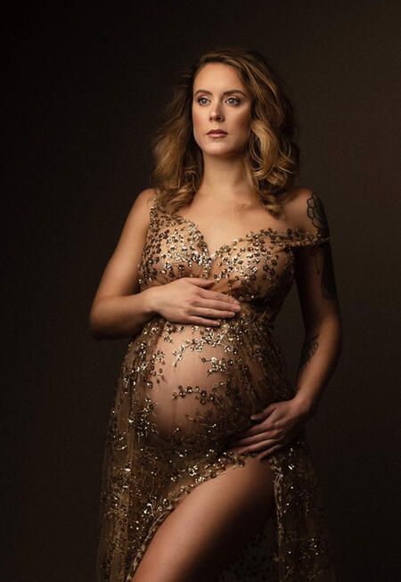 MATERNITY PHOTOGRAPHY DRESS Rhinestone Maternity Dress, Glam Maternity Shoot, Sequin Maternity Dress, Aura Light, Maternity Photography Dress, Pregnant Photos, Studio Maternity Shoot, Maternity Ideas, Photography Dress