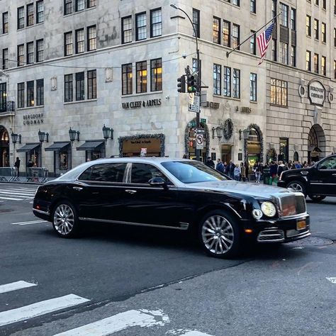 Bentley Mulsanne EWB - Bentley Club Azerbaijan on Instagram: via : @faboldcars . . . #bentleybaku #luxury #car #cars #bentley #drive #speed #flyingspur #mulliner #mulsanne…” Bentley Mulliner, Most Luxurious Car, Cars Drawing, Bentley Flying Spur, Dream Car Garage, Bentley Mulsanne, Car Quotes, Car Drawing, Car Tattoos