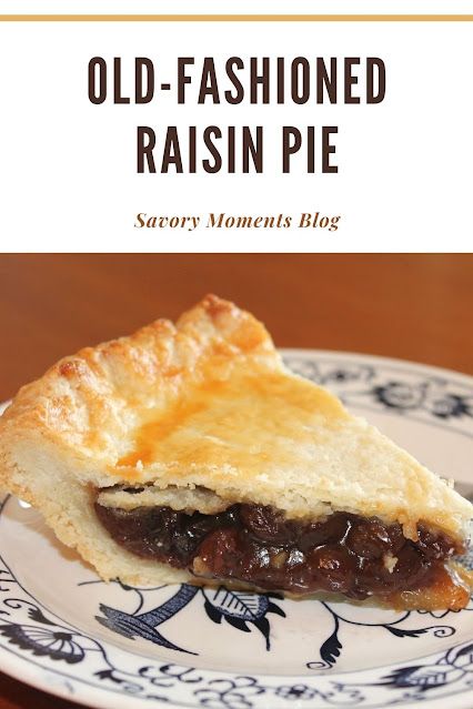 Old Fashioned Raisin Pie Recipe, Raisin Pie Recipe, Raisin Pie, Island Recipes, Bistro Kitchen, Chocolate Chip Cake, Favorite Pie, Fruity Desserts, Flaky Crust