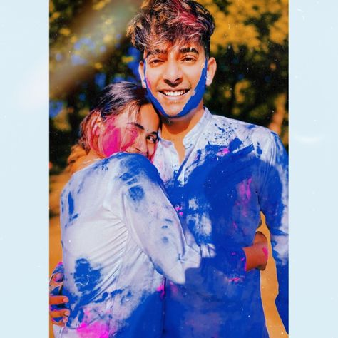 Holi Dp, Holi Theme, Holi Wishes Images, Happy Holi Photo, Dp Boy, Holi Pictures, Couples Hidden Face Pics, Funny English Jokes, Holi Photo