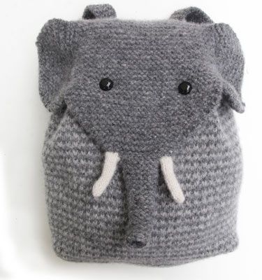 sac à dos éléphant Elephant Backpack, Mochila Crochet, Elephant Bag, Crochet Elephant, Haken Baby, Knitting Kits, An Elephant, Knitting For Kids, Crochet Purses