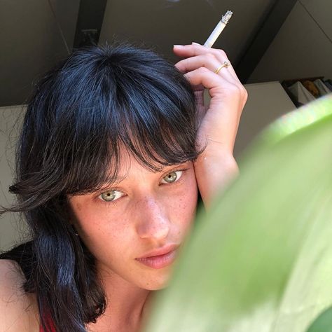 Lydia Graham, Graham Model, Wizarding World, Memoirs, Beautiful People, Bangs, Going Out, Funny Pictures, Human