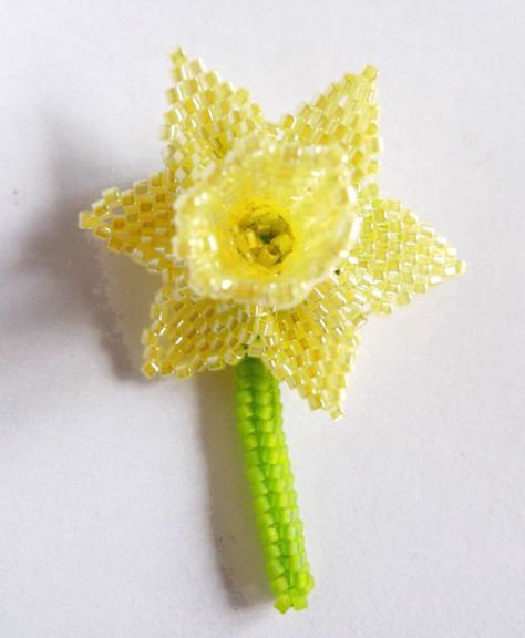 daffodil brooch1 Beads Weaving, Bead Flowers, Beads Pattern, Beadwork Designs, Beautiful Flower, Bead Weaving, Beaded Flowers, Daffodils, Beading Patterns